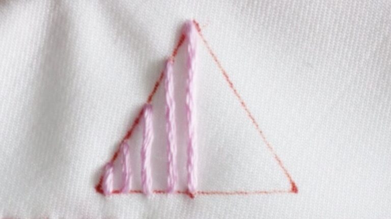 三角形のバスケットステッチの縫い方
